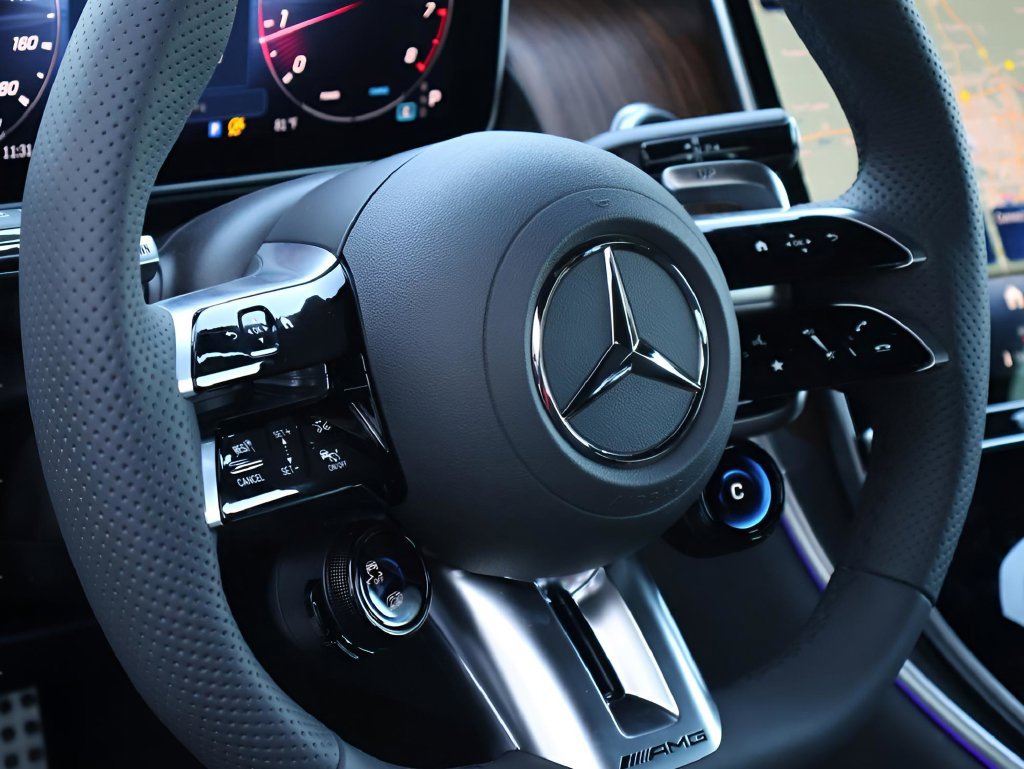 Certified 2026 Mercedes-Benz GLC 43 AMG 4MATIC Coupe image 21