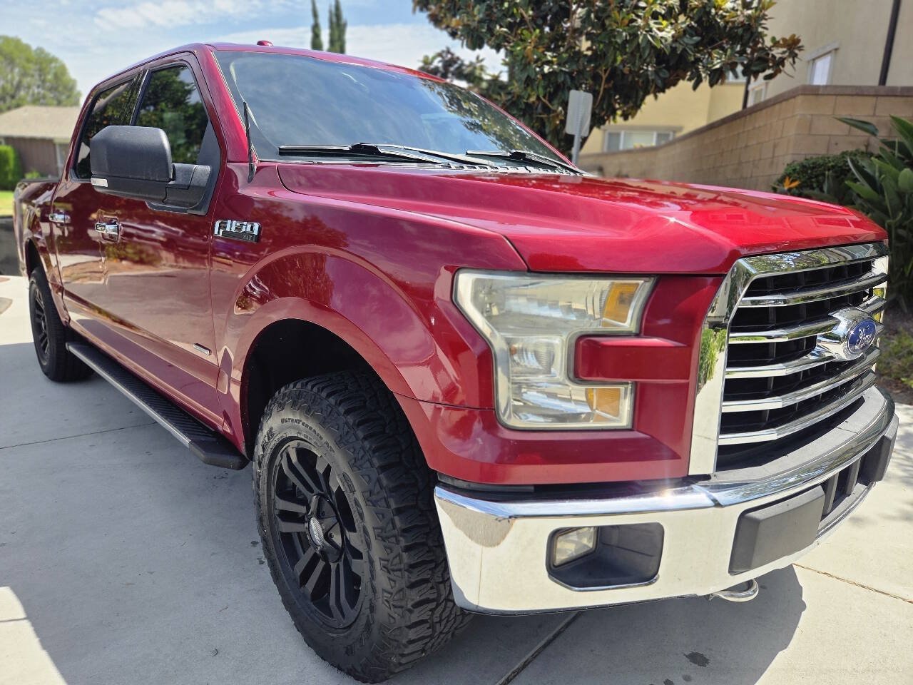 Used 2015 Ford F150 XLT w/ Equipment Group 301A Mid AWD/4WD image 6
