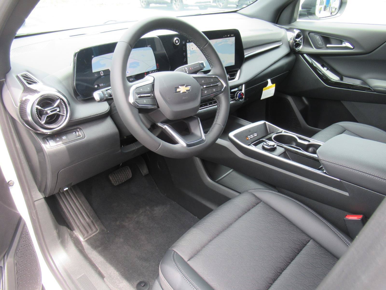 Used 2026 Chevrolet Equinox LT w/ Convenience Package II FWD image 15