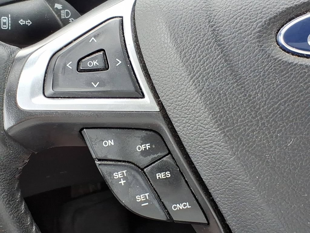 Used 2013 Ford Fusion SE FWD image 22