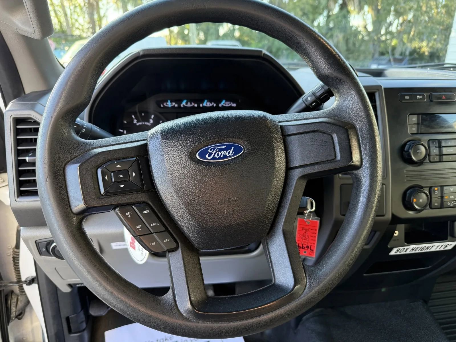 Used 2019 Ford F550 2WD Regular Cab Super Duty image 26