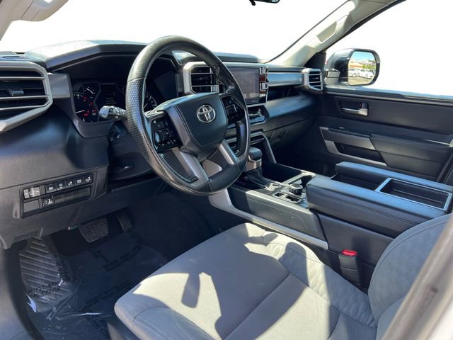 Used 2022 Toyota Tundra SR5 w/ SR5 Convenience Package image 12