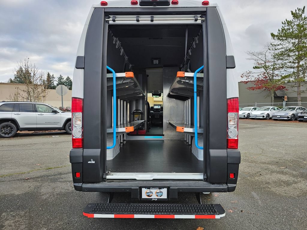 New 2024 RAM ProMaster 3500 w/ Delivery Van Package FWD image 15