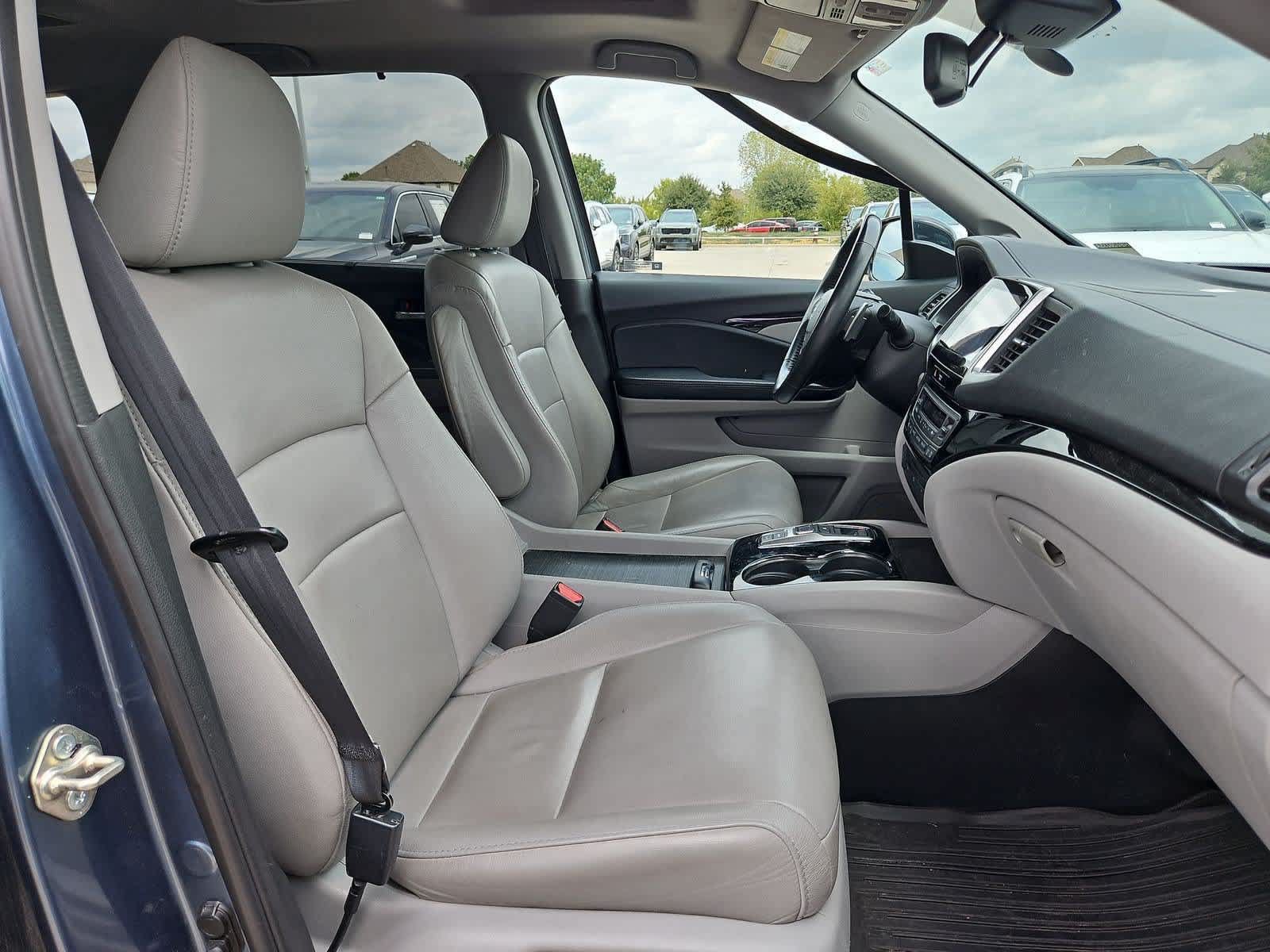 Used 2017 Honda Pilot Touring image 22