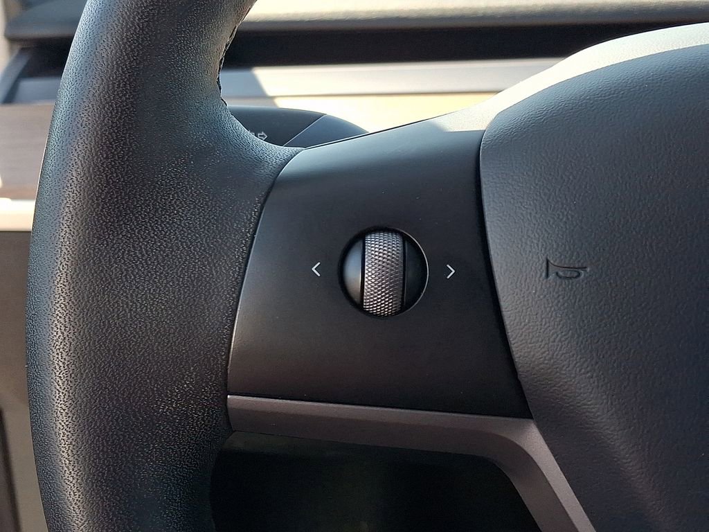 Used 2021 Tesla Model 3 Long Range AWD/4WD image 22
