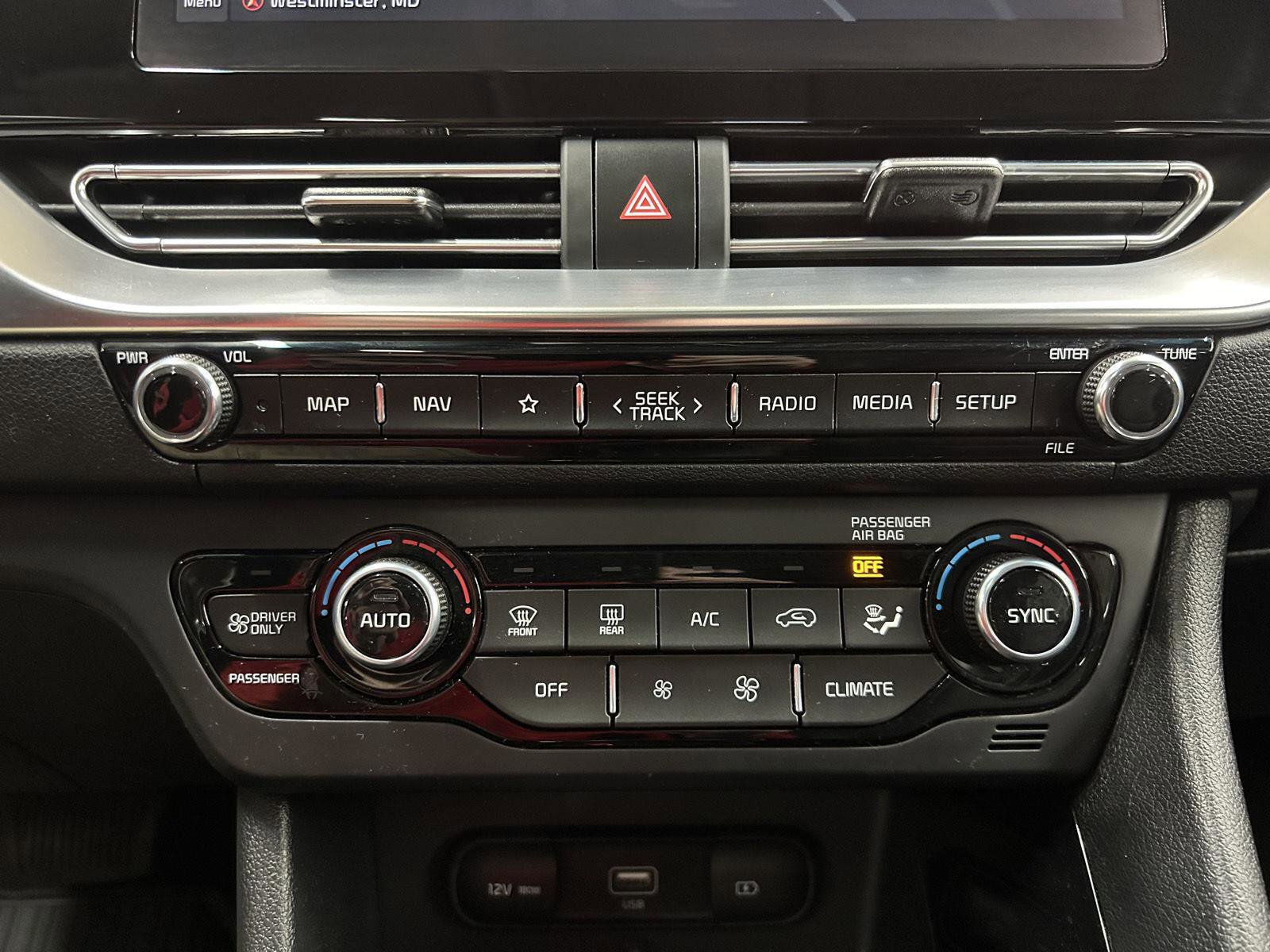 Used 2022 Kia Niro EX Premium image 17