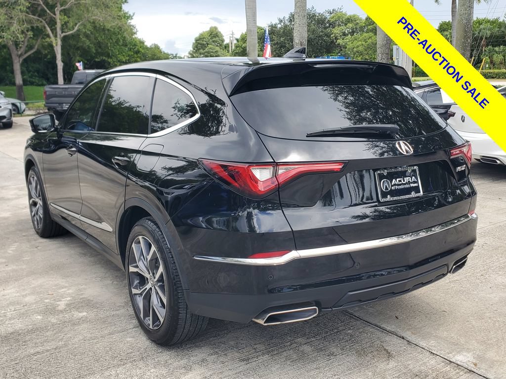 Certified 2024 Acura MDX w/ Technology Package FWD image 5
