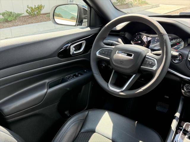 Certified 2026 Jeep Compass Latitude image 10
