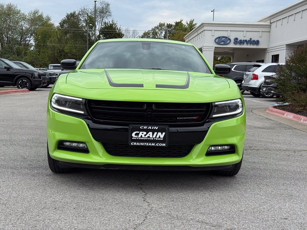 Used 2023 Dodge Charger SXT w/ Blacktop Package AWD/4WD image 2