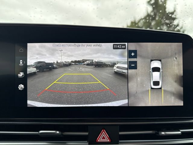 Used 2024 Hyundai Elantra Limited image 33