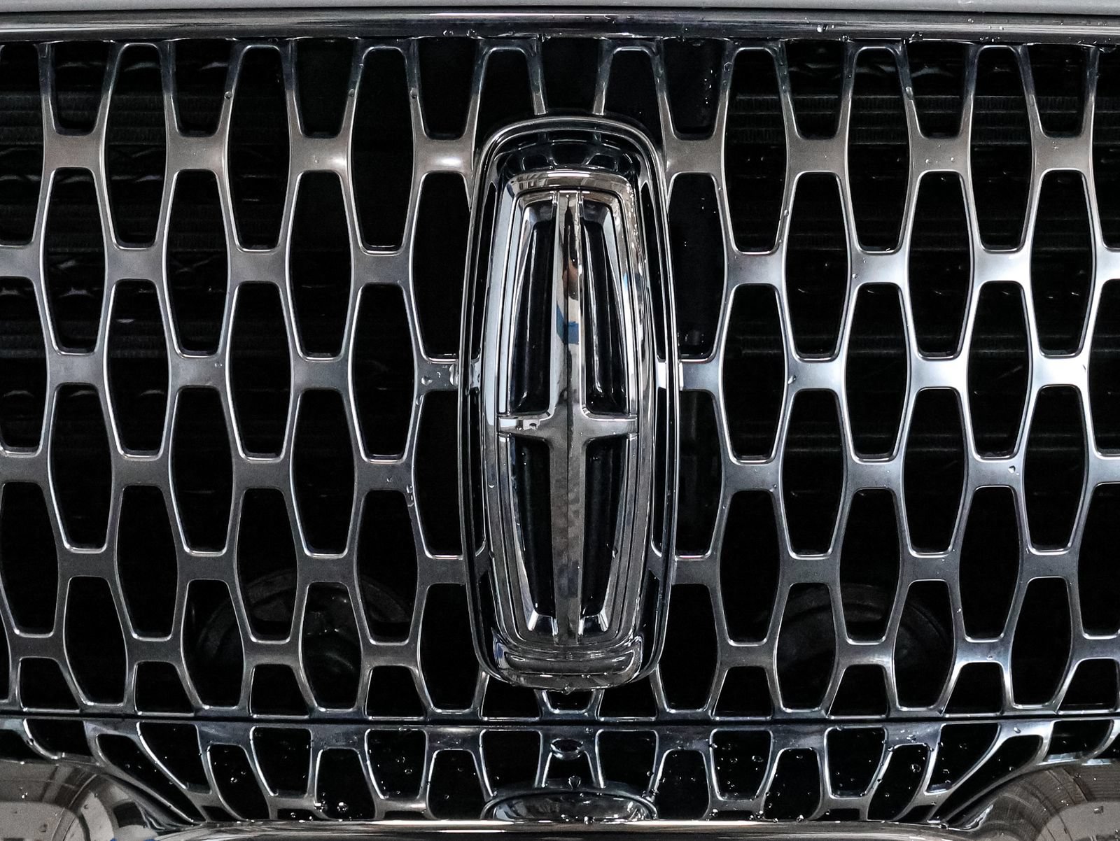 Used 2022 Lincoln Nautilus Reserve AWD/4WD image 13