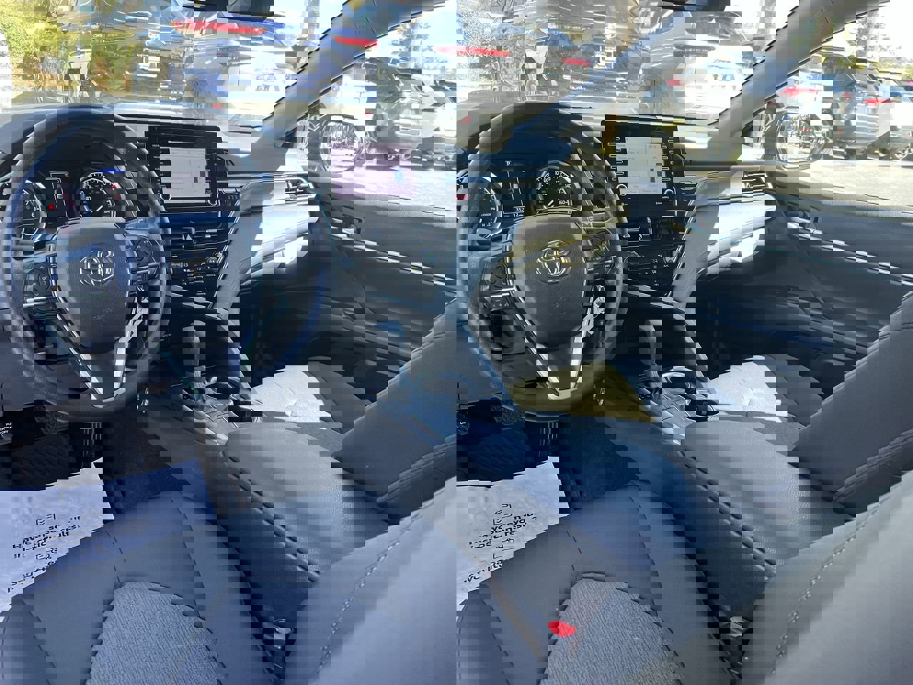 Used 2022 Toyota Camry LE image 30