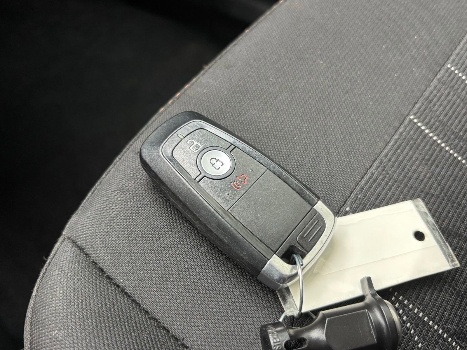 Used 2021 Ford EcoSport SE w/ SE Convenience Package FWD image 28