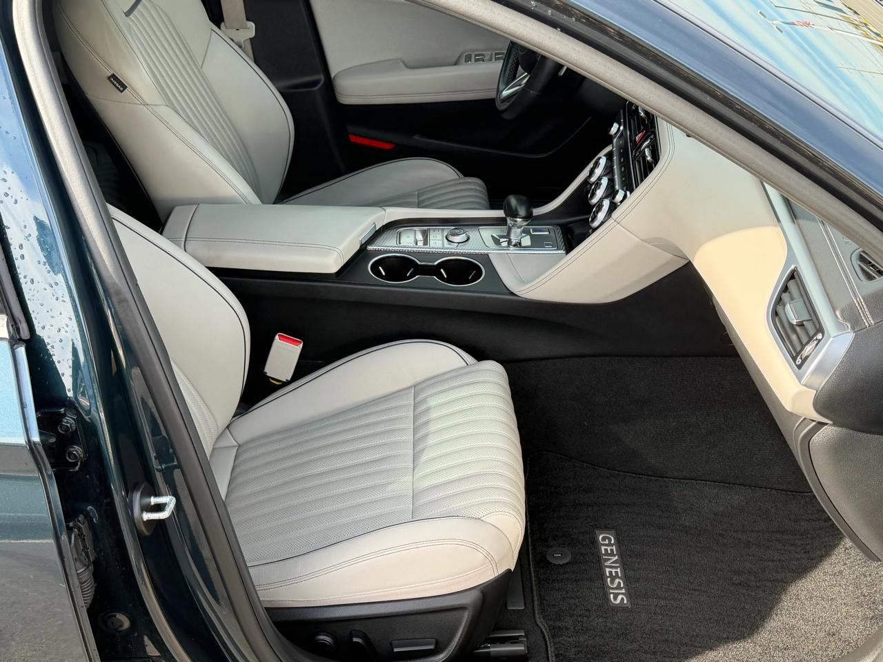 Used 2023 Genesis G70 2.0T w/ Sport Prestige Package image 19