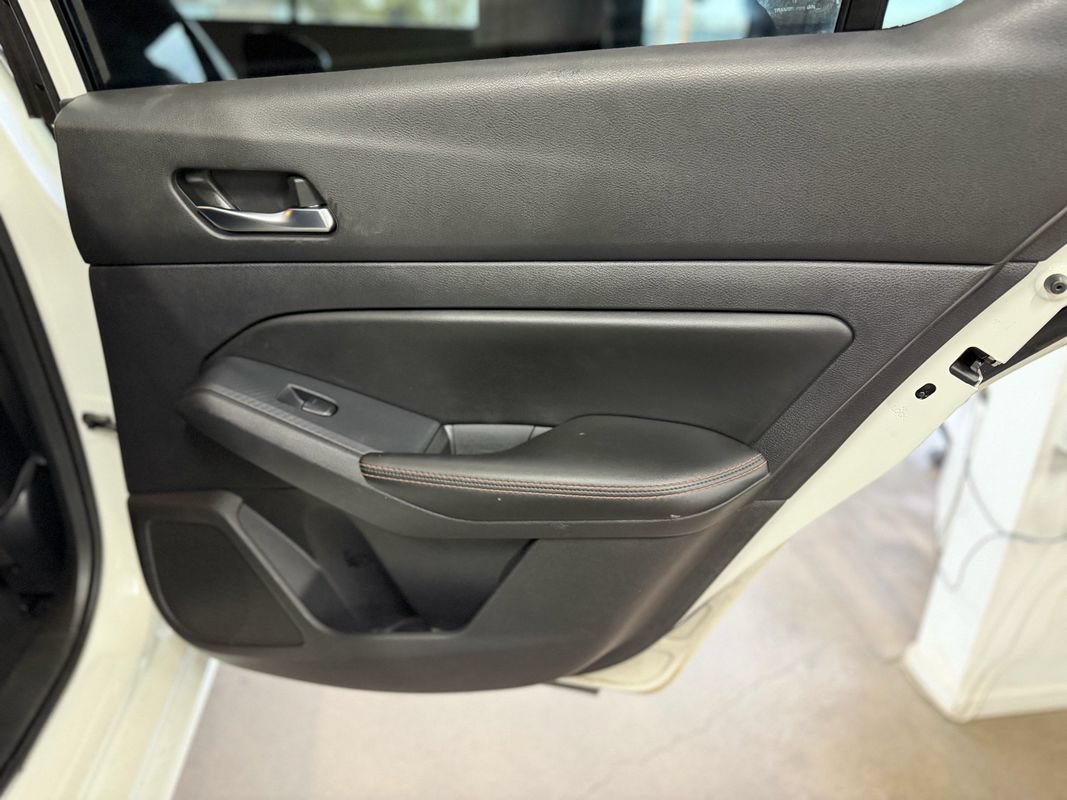 Used 2020 Nissan Altima 2.5 SR FWD image 24