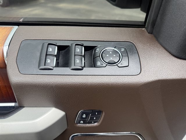 Used 2016 Ford F150 King Ranch w/ Equipment Group 601A Luxury AWD/4WD image 12