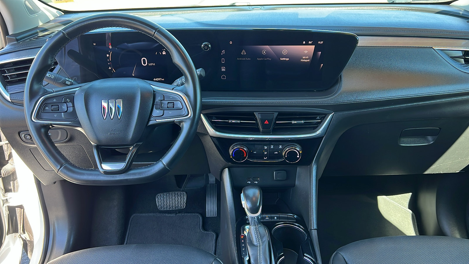 Certified 2024 Buick Encore GX Sport Touring AWD/4WD image 15