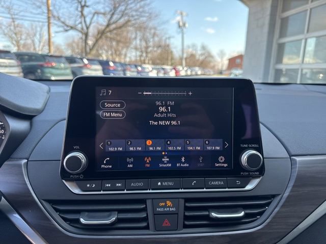 Used 2023 Nissan Altima 2.5 SV image 16