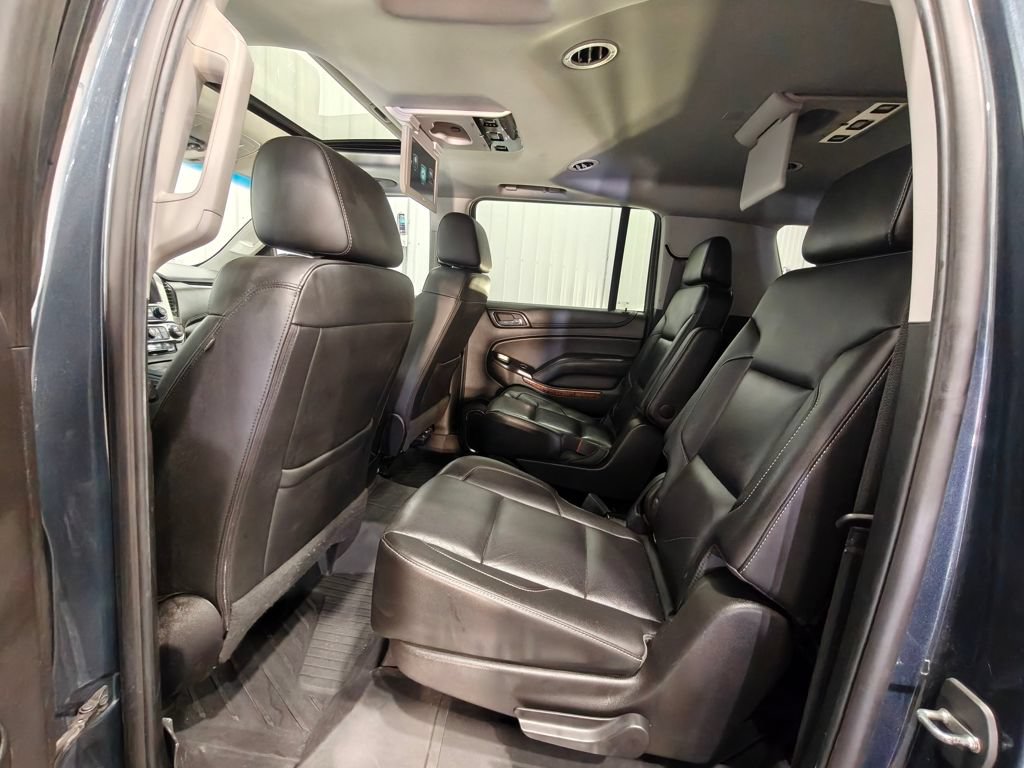 Used 2019 Chevrolet Suburban Premier RWD image 33