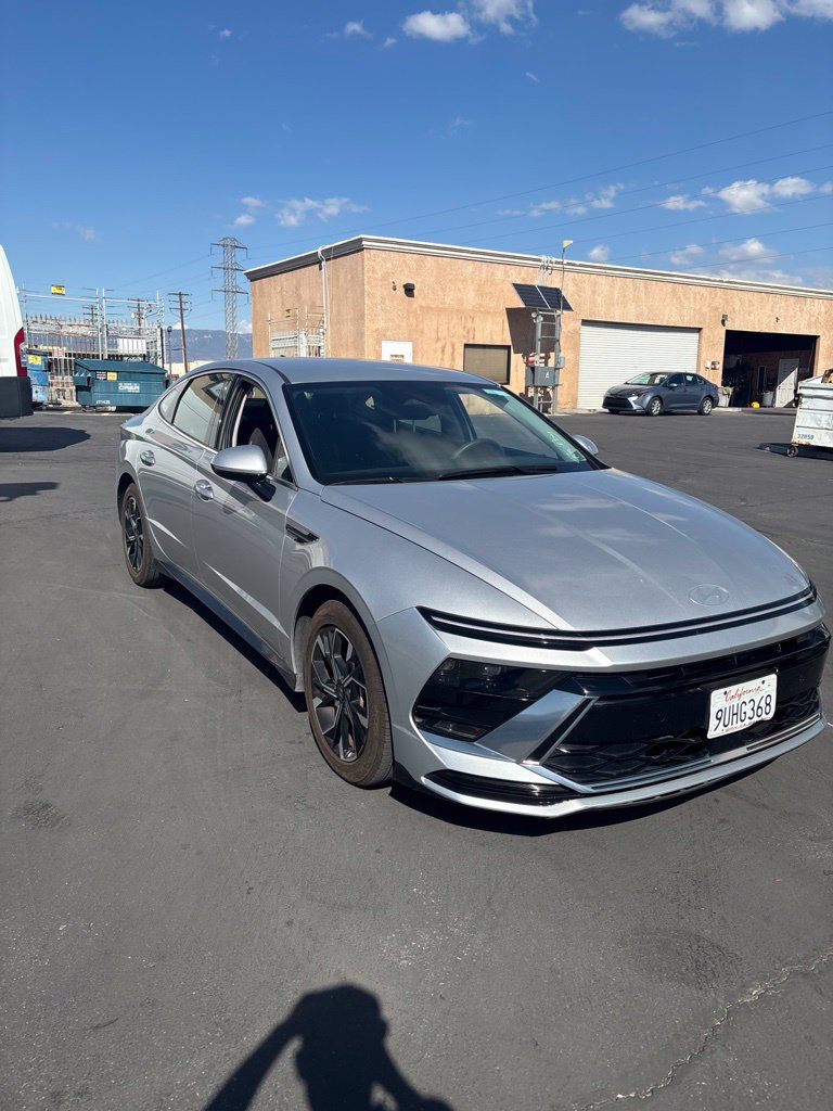 Used 2025 Hyundai Sonata SEL FWD image 3