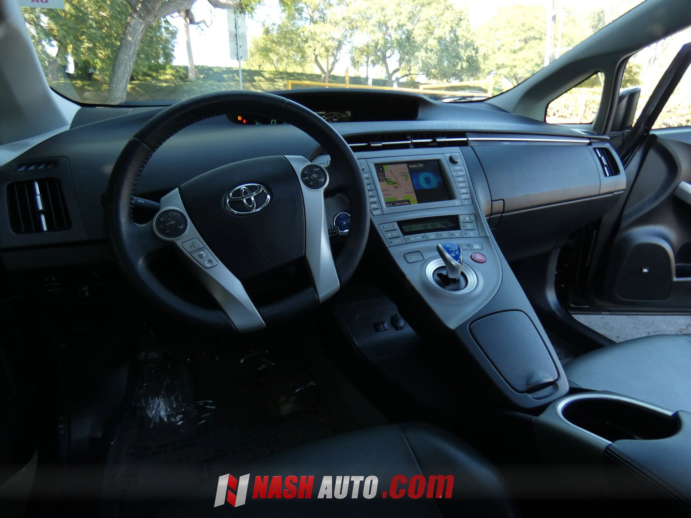 Used 2014 Toyota Prius Four w/ Solar Roof Package FWD image 24