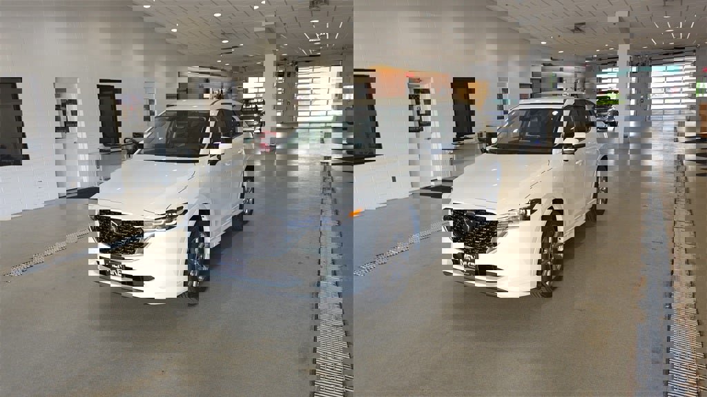 New 2025 MAZDA CX-5 AWD 2.5 S w/ Preferred Package image 2