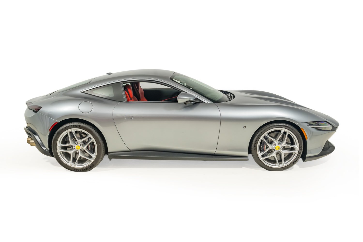 Used 2022 Ferrari Roma RWD image 10