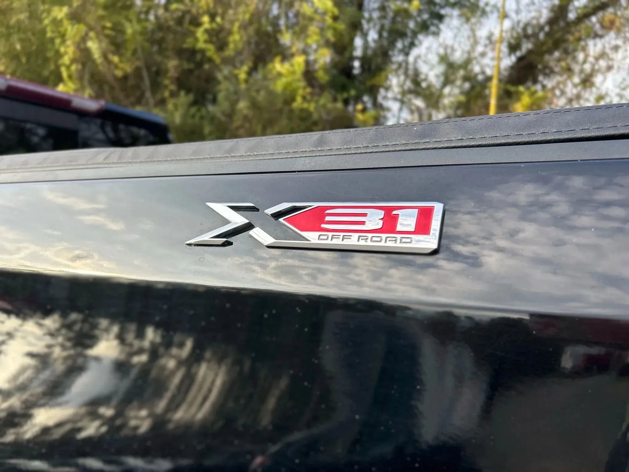 Used 2020 GMC Sierra 1500 Elevation w/ Elevation Value Package image 12