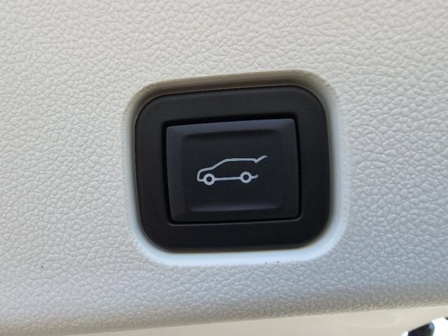 Used 2024 GMC Acadia Denali AWD/4WD image 18