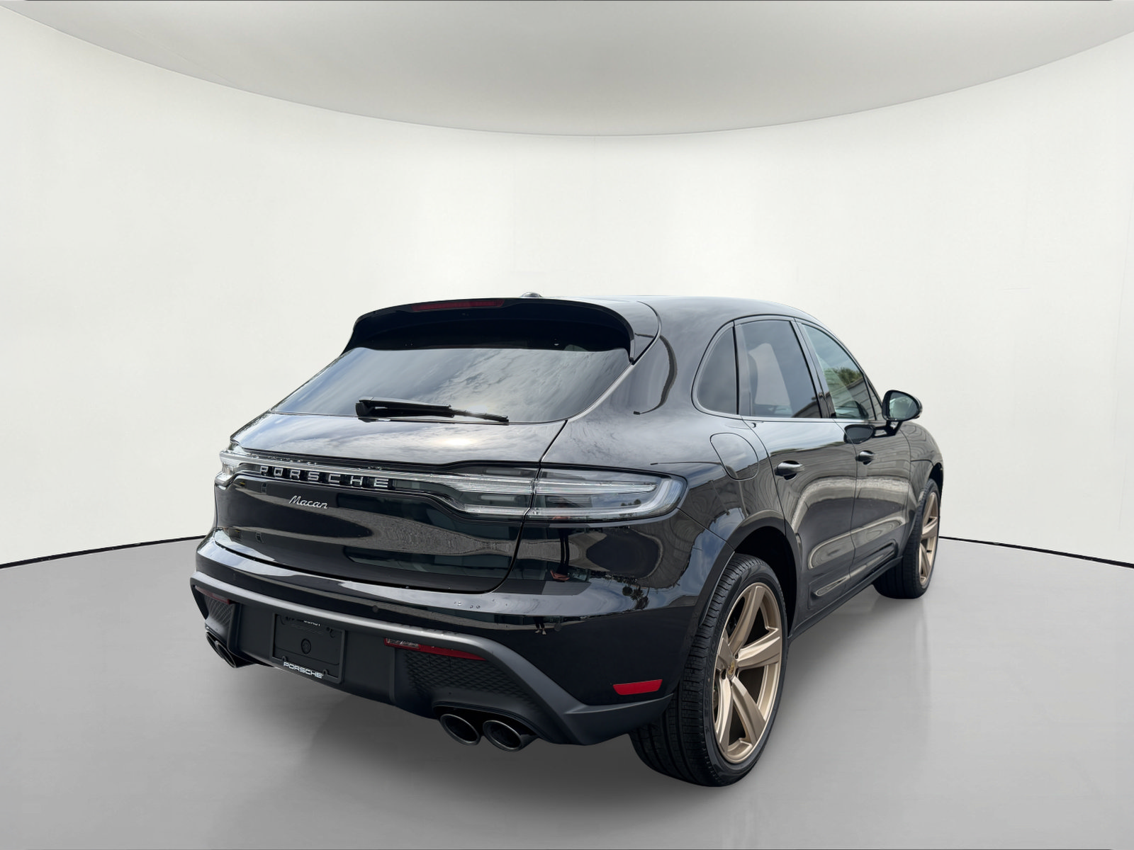 New 2026 Porsche Macan AWD/4WD image 6