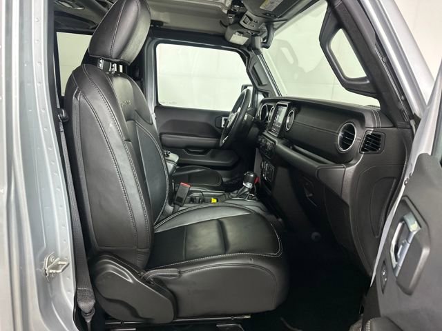Used 2023 Jeep Wrangler Unlimited Sahara image 28