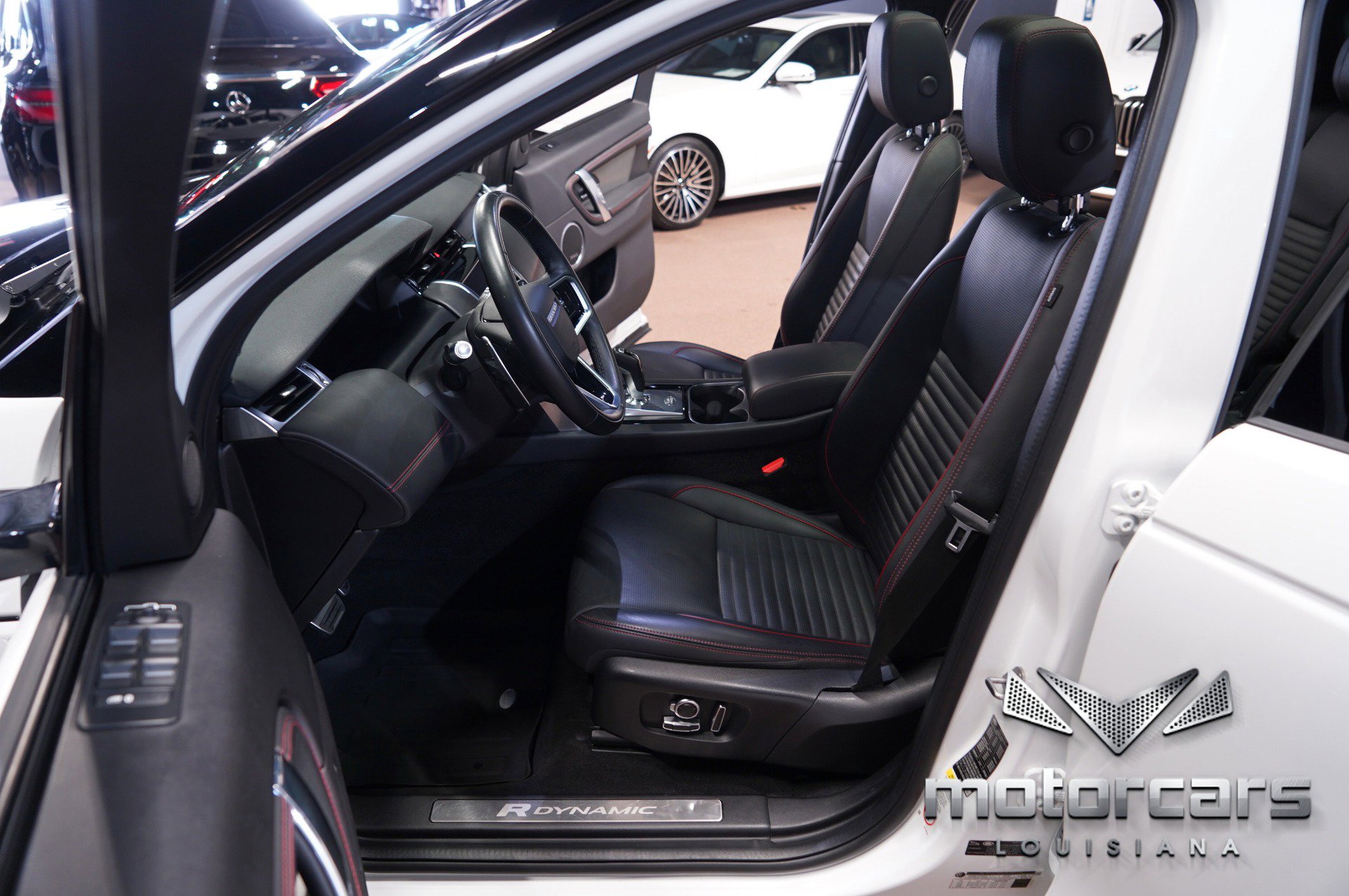 Used 2022 Land Rover Discovery Sport SE R-Dynamic image 26