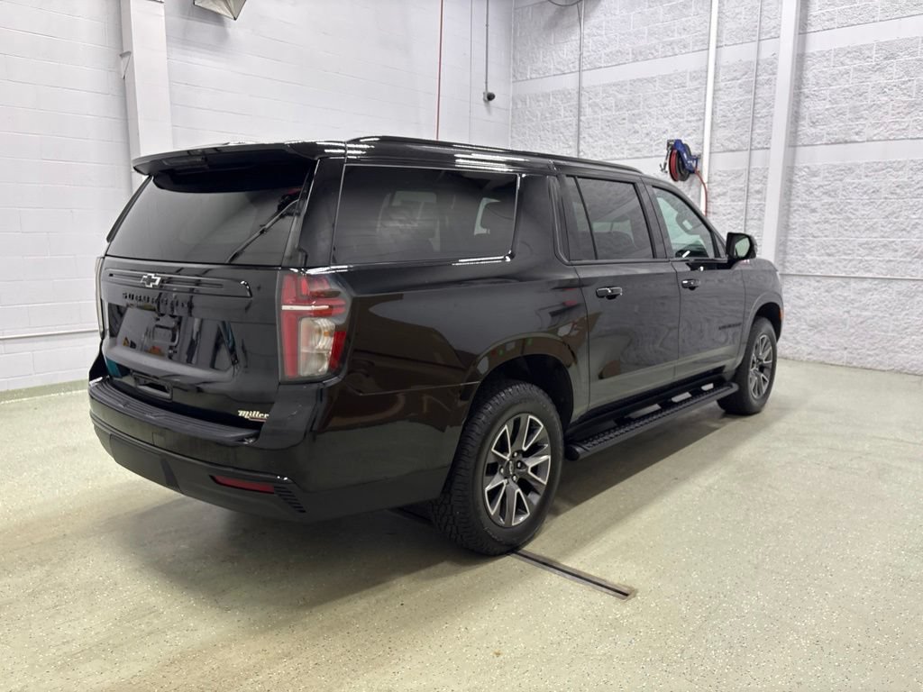 Used 2024 Chevrolet Suburban Z71 w/ Luxury Package AWD/4WD image 4