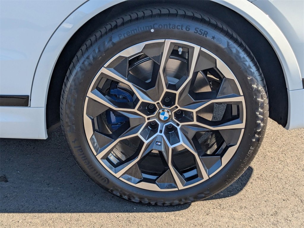 New 2026 BMW X7 M60i image 28