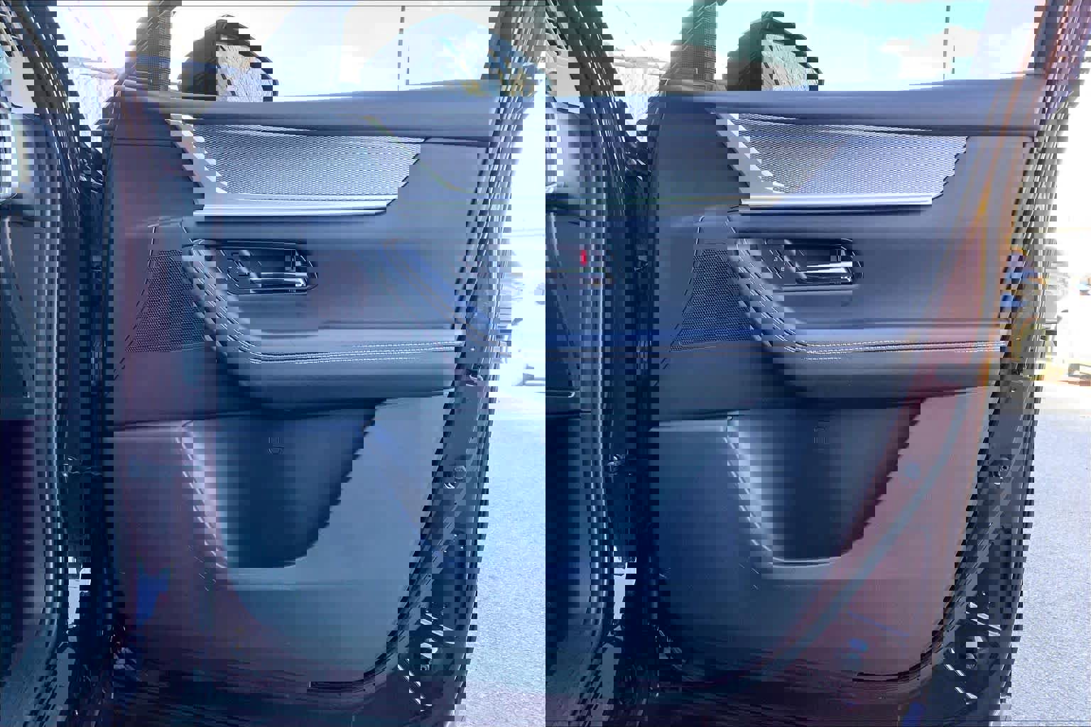 Used 2024 MAZDA CX-90 Plug-In Hybrid w/ Premium Pkg image 23