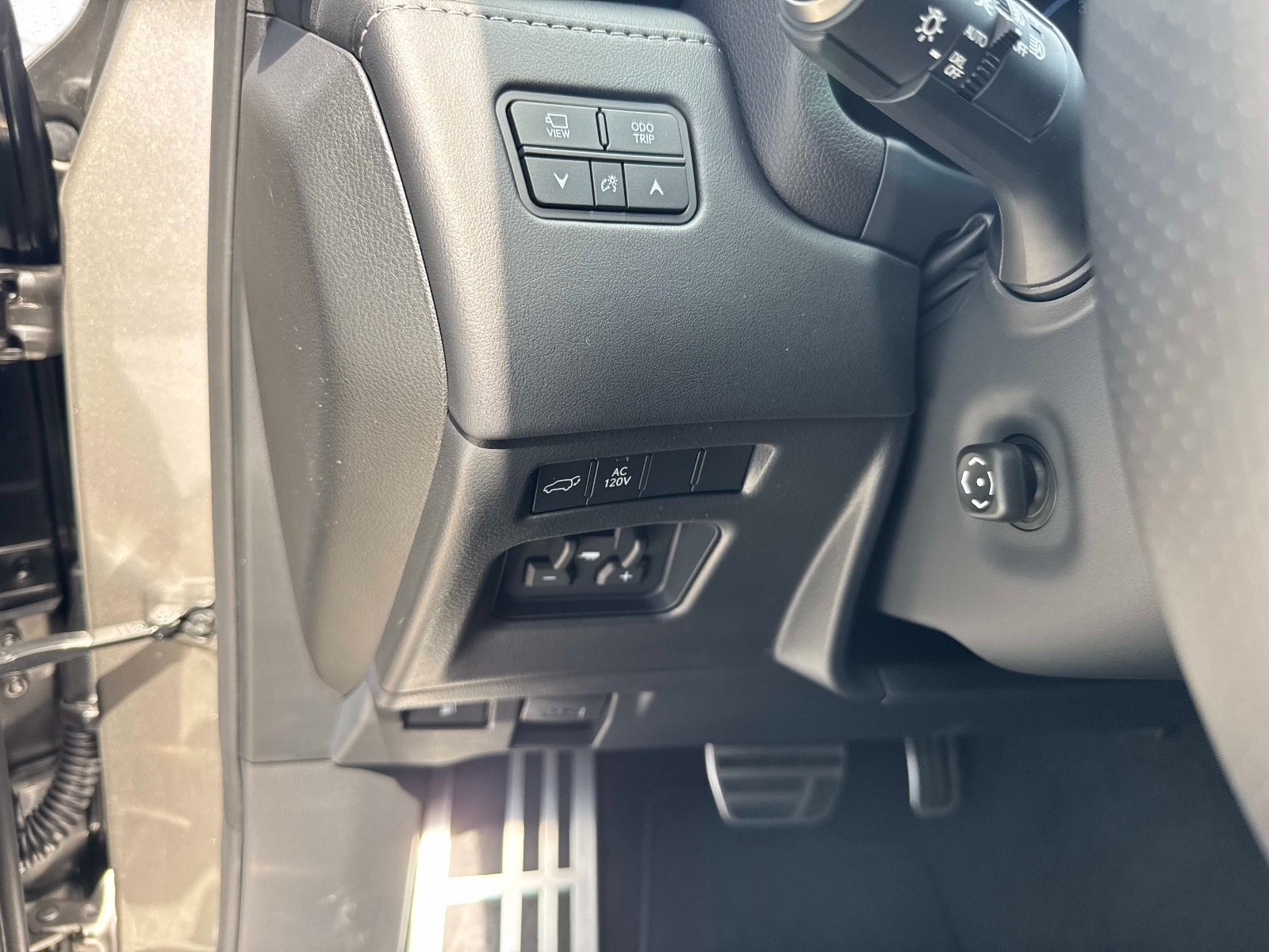 New 2026 Lexus LX 700h F Sport w/ Accessory Package (Z1) AWD/4WD image 33