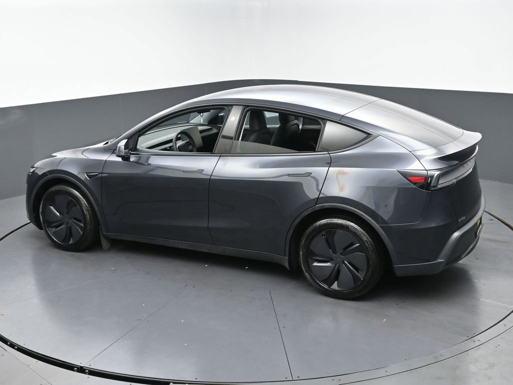 Used 2026 Tesla Model Y Long Range image 41