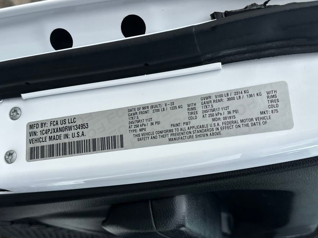 Used 2024 Jeep Wrangler Sport image 23