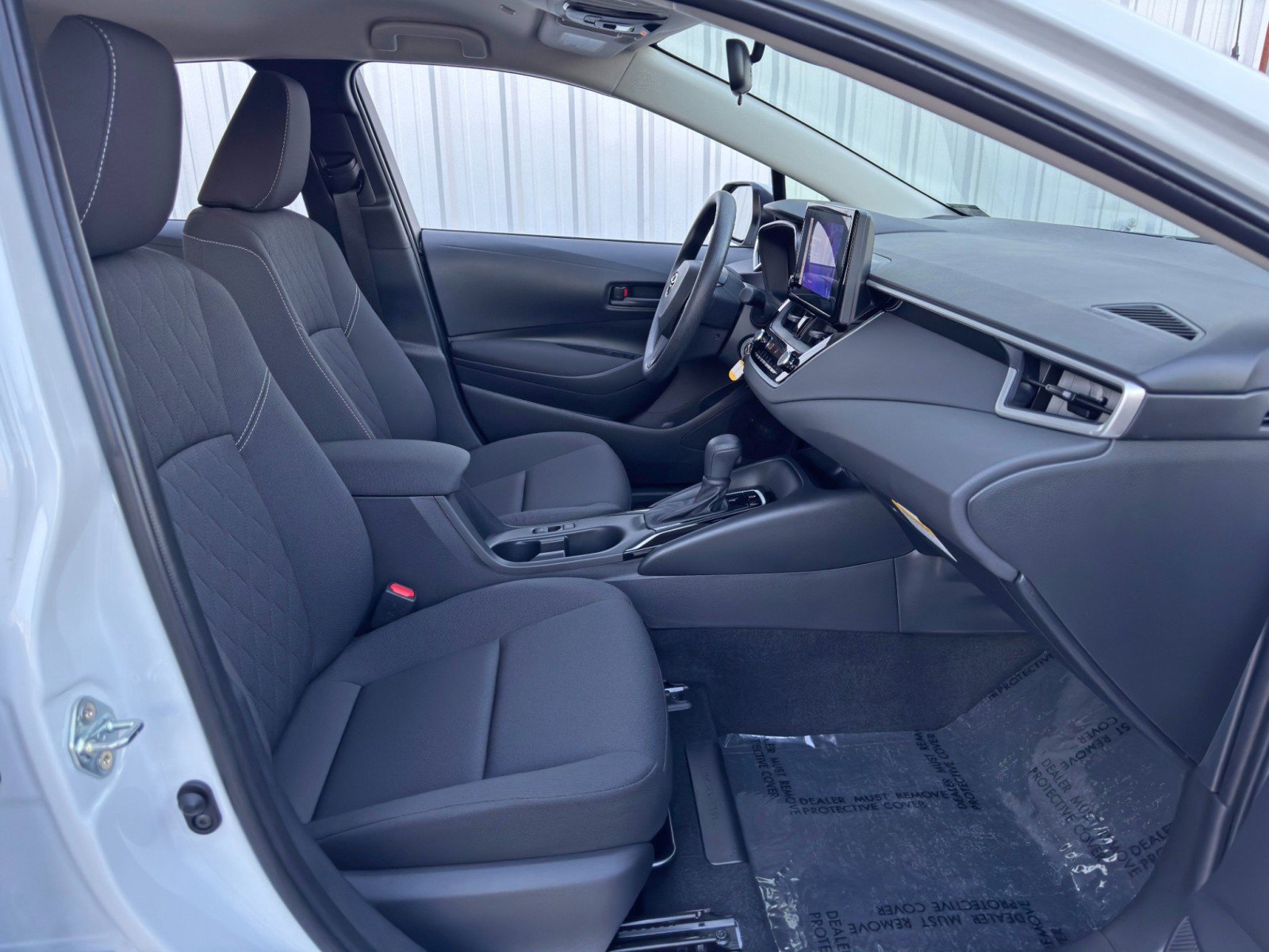 Used 2025 Toyota Corolla LE image 12