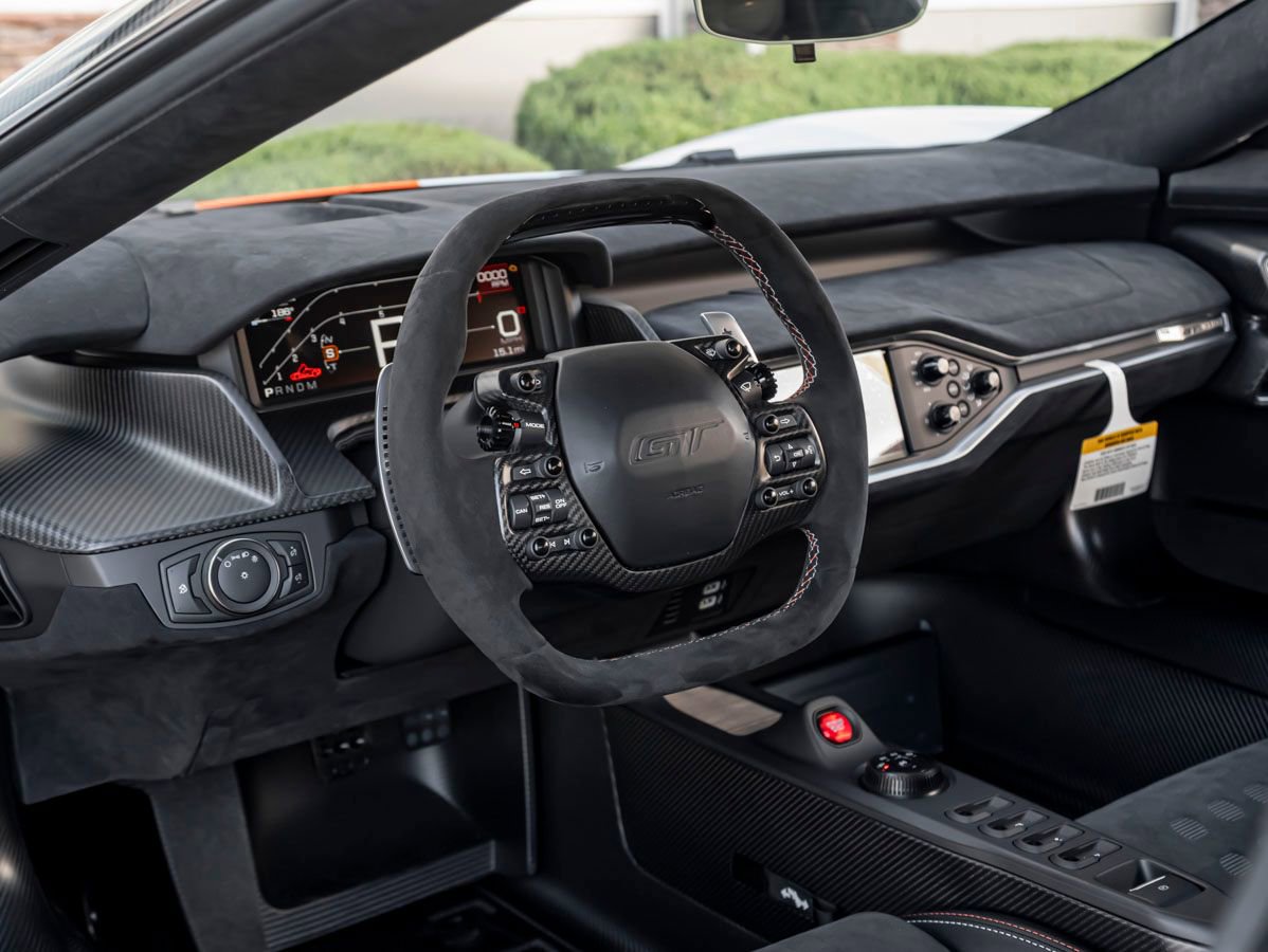 Used 2019 Ford GT RWD image 19