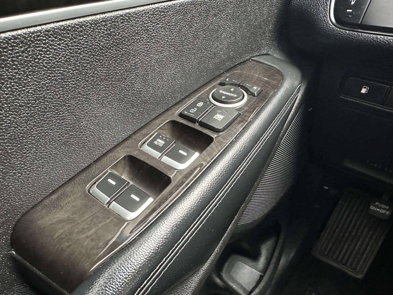 Used 2017 Kia Sorento EX AWD/4WD image 28