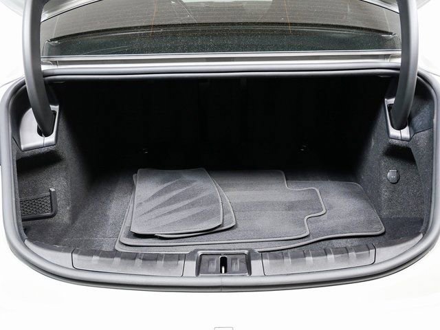 Certified 2024 Porsche Taycan image 32