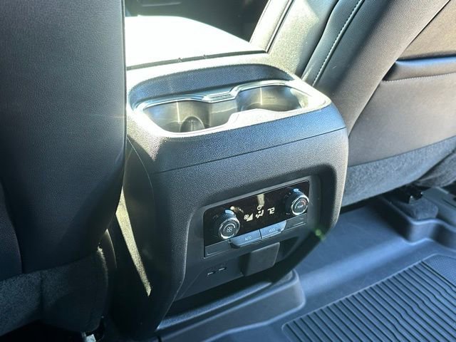 Used 2025 Chevrolet Traverse Z71 w/ Driver Confidence Package image 33