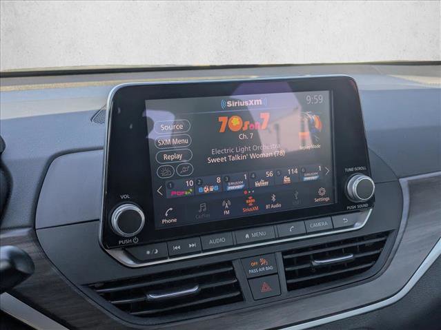 Used 2025 Nissan Altima 2.5 SV image 12