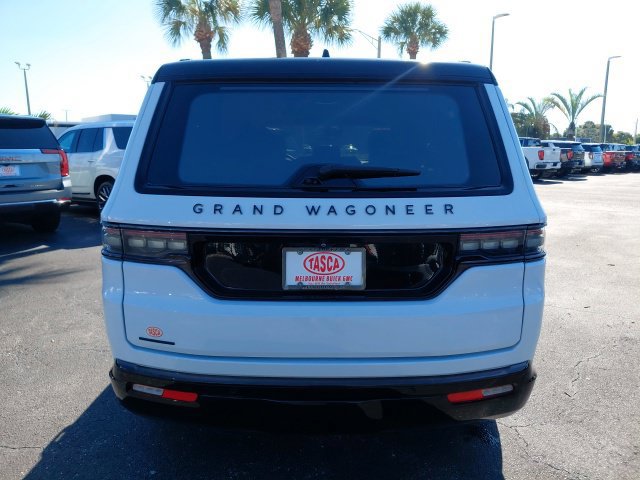 Used 2023 Jeep Grand Wagoneer Series III w/ Rear Seat Video Group 1 AWD/4WD image 5