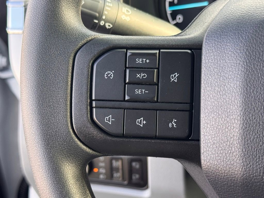 New 2025 Ford F350 XLT w/ FX4 Off-Road Package AWD/4WD image 21