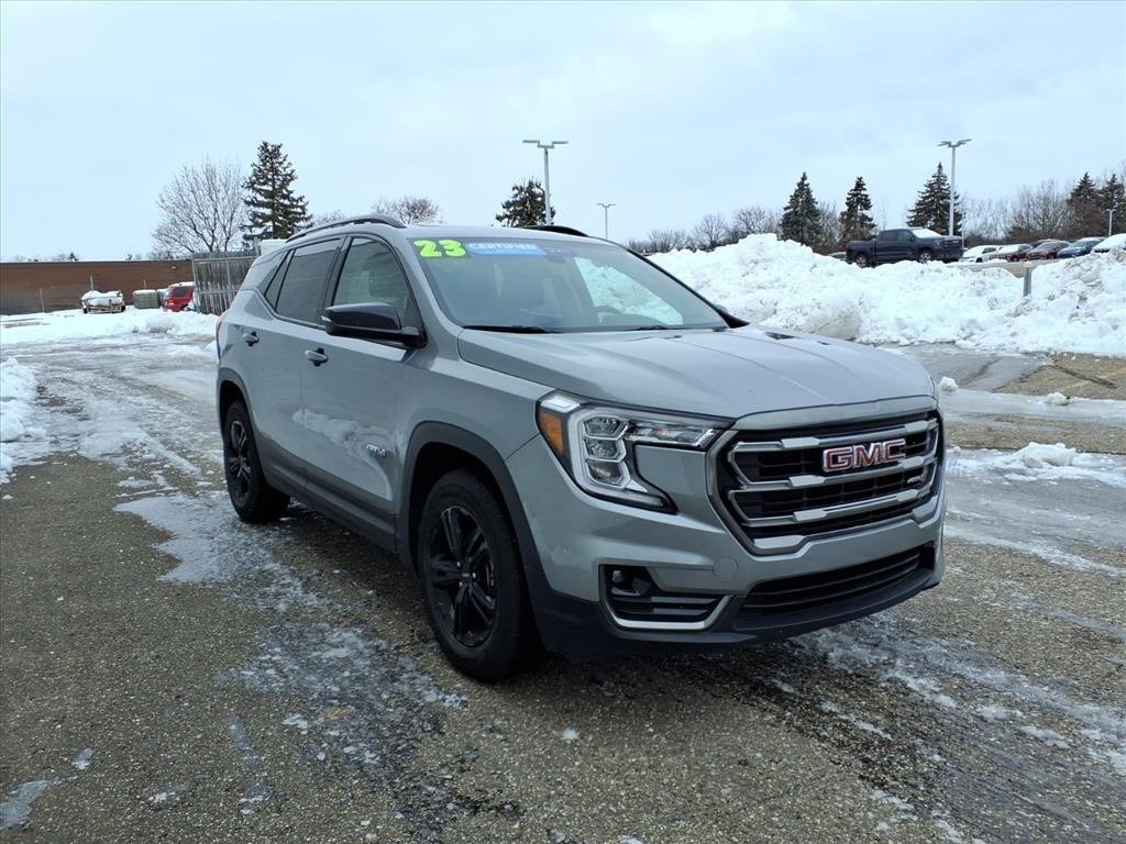 Certified 2023 GMC Terrain AT4 image 3