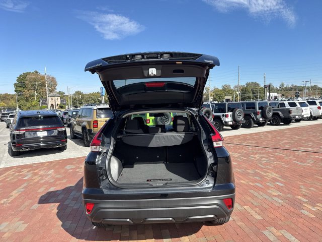 Used 2023 Mitsubishi Eclipse Cross LE AWD/4WD image 29