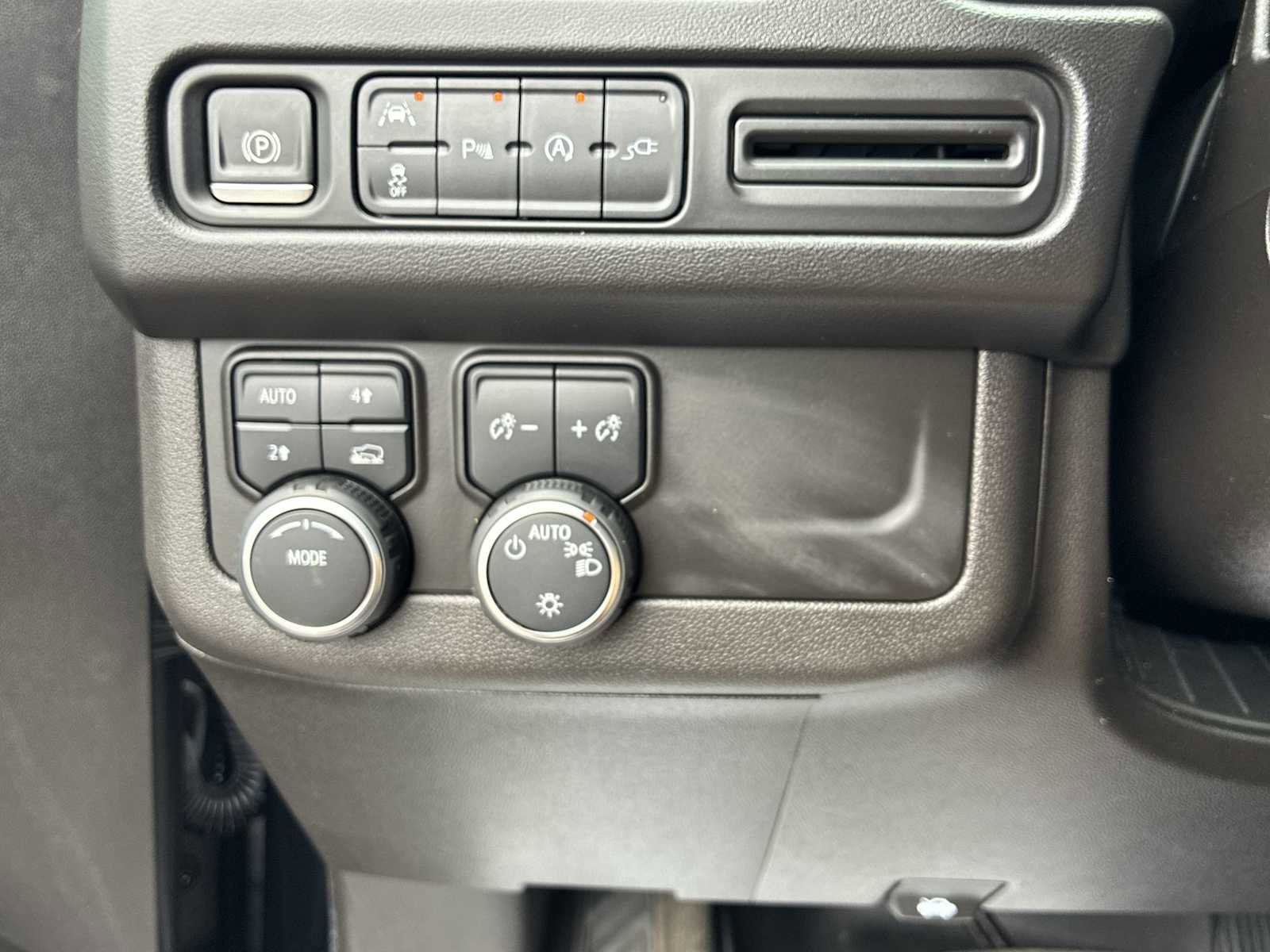 Certified 2021 Chevrolet Tahoe RST image 17