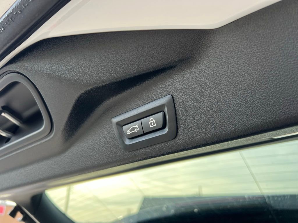 Used 2019 BMW X5 xDrive40i w/ Convenience Package image 25